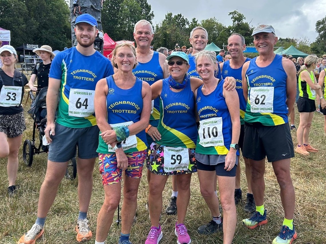 lusteligh10k_group_start.jpeg