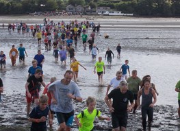 red rock mud run croud.jpg