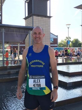 alex lyons before the start of the bristol half.jpg