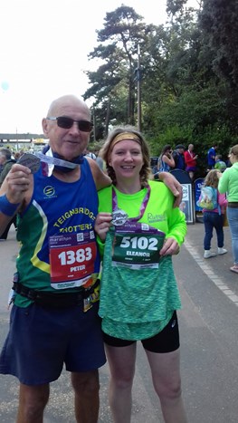 peter kirby and his daughter after bournemouth marathon.jpg