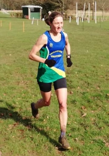helen anthony on her way to 3rd place overall in fv40 age category.jpg
