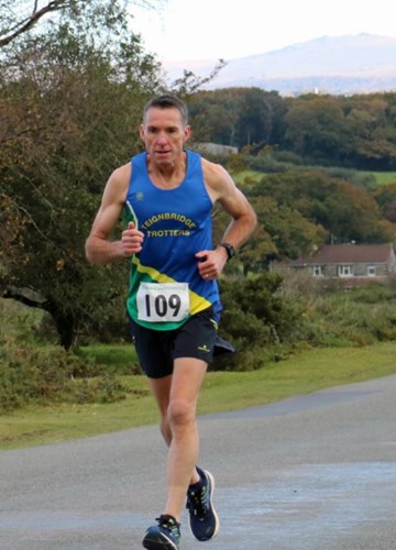 james saunders on his way to victory in the plym trail half marathon.jpg