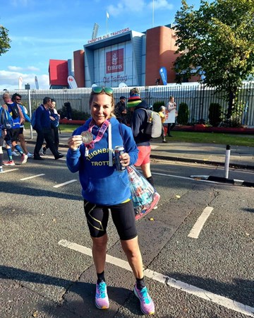 sarah steele at manchester marathon.jpg