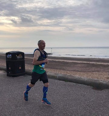 neil rutley looking in control in exe estauary marathon.jpeg