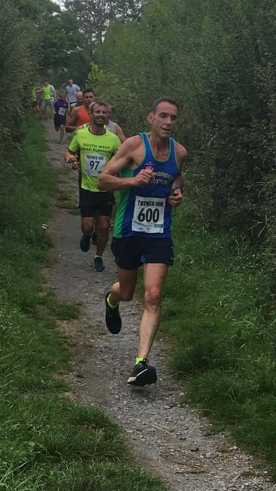 teignbridge runner james saunders on his way to mv 55 age category winner.jpg