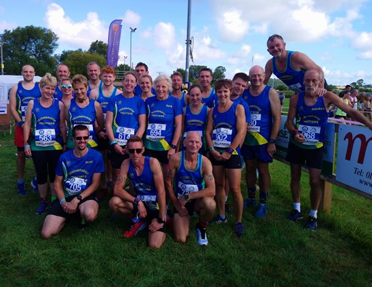 teignbridge teamphoto at bridgwater half marathon.jpg